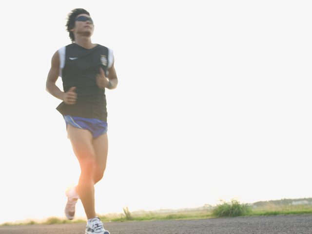 男性ランニング
